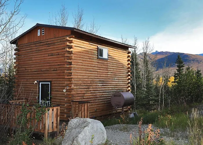 Denali Park View Family Log Cabin