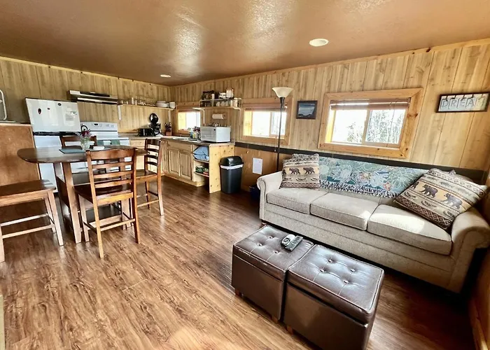 Denali Park View Family Log Cabin